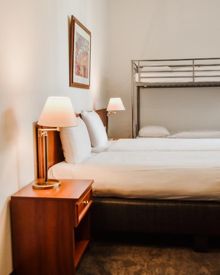 Hotel Ten Cate Емен Екстериор снимка