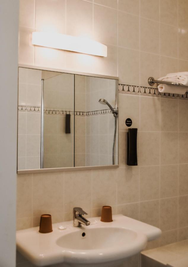 Hotel Ten Cate Емен Екстериор снимка